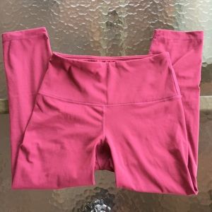 YOGALICIOUS raspberry colored cropped leggings